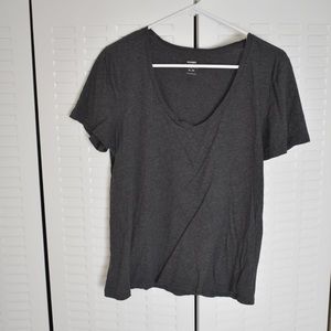 Old Navy gray V neck